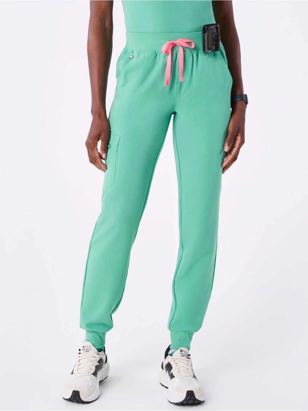 Women’s FIGS Zamora Jogger Scrub Pants - Petite, L, NWT